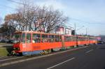 Serbien / Straßenbahn Belgrad / Tram Beograd: Tatra KT4YU-M - Wagen 201 sowie Tatra KT4YU-M - Wagen 289 der GSP Belgrad, aufgenommen im Januar 2016 in der Nähe der Haltestelle  Blok 21  in