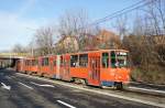 Serbien / Straßenbahn Belgrad / Tram Beograd: Tatra KT4M YUB - Wagen 415 sowie Tatra Tatra KT4M YUB - Wagen 416 der GSP Belgrad, aufgenommen im Januar 2016 in der Nähe der Haltestelle