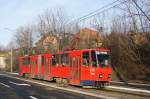 Serbien / Straßenbahn Belgrad / Tram Beograd: Tatra KT4YU - Wagen 330 der GSP Belgrad, aufgenommen im Januar 2016 in der Nähe der Haltestelle  Voždovac  in Belgrad.