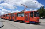 Serbien / Straßenbahn Belgrad / Tram Beograd: Tatra KT4M-YUB - Wagen 2415 sowie Tatra KT4M-YUB - Wagen 2416 der GSP Belgrad, aufgenommen im Juni 2018 in der Nähe der Haltestelle  Ekonomski