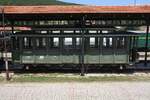 Cs 3487 (NVR-Nummer: SRB-SV 55 72 00 01 110-3; Hersteller: Goza, Baujahr: 1921) am 12.August 2026 im Fahrzeugunterstand in der Stanica Sargan-Vitasi.