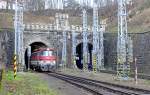 240 043-0 fhrt mit Os 2047 / S20 Malacky (14:03) – Devnska Nov Ves/Theben-Neudorf – Bratislava hl. st./Preburg Hbf. (14:42) ins Bereich des Zielbahnhofes; Zug wird fhrt weiter als Fernzug R 873 „Bernolk“ Bratislava hl. st. – Nov Zmky/Neuhusel; 10.01.2014  