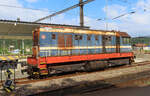 Diesellok wartet im Bahnhof Kosice auf Arbeit. Kosice, 13.6.2023