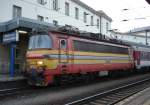 240 080-2 vor Abfahrt mit Expre-Zug Ex 531 „Hron“ („Der Flu Gran“) Bratislava hl.