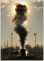 Sonnenfinsternis, verursacht am 16.6.2012 durch 556 036 und 555 3008 mit ihrem berstellzug 19790 von Praha Bubny nach Hostivice, aufgenommen in Praha Ruzyne.