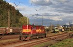 742 310 im Bahnhof Ruzomberok, 29.04.2016.