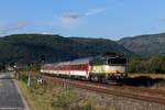 754.055 mit den R 816 Košice - Bratislava hl.st. unterwegs bei Gemerská Hôrka, 08.09.2020