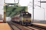 ZSSK 754 084 ist mit einem Euregio von Bratislava nach Wien unterwegs. Die Aufnahme entstand vor kanpp 10 Jahren, am 01.12.2006 in Wien Praterkai.