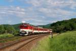 757 011 mit R 814 (Domica) vor Zvolenska-Slatina (20.05.2014)