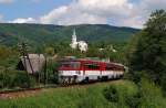 813 004 mit Os 5606 in Chrenovec-Brusno (19.05.2014)