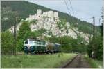 ZSR E 499 047 fhrt als Brandbeobachtungszug von Zilina nach Vrtky.
Strecno 2.6.2012