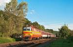 240 121 ist mit R 372  Svatopluk  von Bratislava Hauptbahnhof nach Breclav unterwegs. Bratislava Lamac, am 19.09.2010.