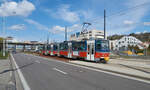 T6A5 7947 und 7948 der Straßenbahn Bratislava waren am 07.04.2022 als Linie 4 von Dúbravka nach Nové Mesto unterwegs.