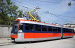 Slowakei / Straßenbahn Bratislava: Tatra K2S - Wagen 7102 ...aufgenommen im Mai 2015 am Hauptbahnhof von Bratislava.