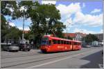 Gelenktram 7109 der Linie 8 nach Ruzinov.