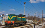 SŽ 643-028 fährt als Lokzug durch Maribor-Tabor Richtung Studenci.