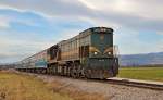 SZ 664-118 mit Personenzug fhrt durch Gaj bei Pragersko; Fahrtrichtung Budapest. / 09.12.2011