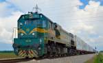 S 664-105 zieht Containerzug durch Cirkovce Richtung Hafen Koper. /8.5.2013