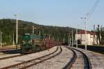 664 102 mit einem Erzzug am 07.06.2014 in Postojna.