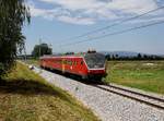 Die der 813 123 als Regionalzug nach Ormož am 08.07.2017 unterwegs bei Ptuj.