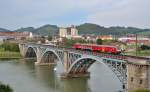 S 814-120 fhrt ber die Draubrcke in Maribor Richtung Poljčane.