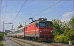 SŽ 342-022 zieht EC 158 Croatia durch Maribor-Tabor Richtung Wien.