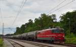 S 342-022 zieht Gterzug durch Pragersko Richtung Hafen Koper. /22.6.2012