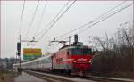 SŽ 343-025 zieht EC158 'Croatia' durch Maribor-Tabor Richtung Wien.