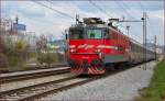 SŽ 342-010 zieht EC151 'Emona' durch Maribor-Tabor Richtung Ljubljana.