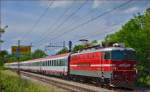 SŽ 342-014 zieht EC151 'Emona' durch Maribor-Tabor Richtung Ljubljana. /26.5.2014