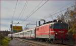 SŽ 342-001 zieht EC158 durch Maribor-Tabor Richtung Wien.