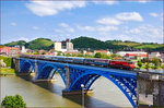 SŽ 432-022 zieht EC151 über Drava Brücke Richtung Ljubljana.