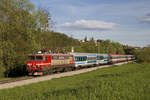 Am 28. April 2013 ist SŽ 363 014 mit dem EC 150 (Ljubljana - Wien Meidling) unterwegs und wird in Kürze die Staatsgrenze zu Österreich passieren. 