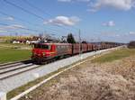 Die 363 026 mit einem Erzzug am 11.03.2017 unterwegs bei Črešnjevec.