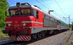 S 363-019 zieht Personenzug durch Maribor-Tabor Richtung Maribor Hauptbahnhof.