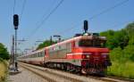 S 363-021 zieht EC158 'Croatia' durch Maribor-Tabor Richtung Wien. /29.6.2012