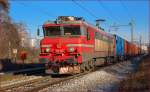 SŽ 363-029 zieht Containerzug durch Maribor-Tabor Richtung Koper Hafen. /13.1.2014