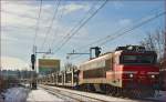 SŽ 363-014 zieht lehren Autozug durch Maribor-Tabor Richtung Norden. /2.1.2014