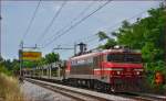 SŽ 363-013 zieht Güterzug durch Maribor-Tabor Richtung Norden. /29.6.2015