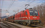 SŽ 541-105 zieht Autozug durch Maribor-Tabor Richtung Koper Hafen.