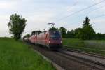 541 013 + 541 022 der SZ kamen am Abend des 19.05.2012 mit einem Lomo-Containerzug bei Hilperting.