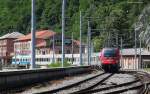 SZ Taurus 541014 verläßt mit dem Ex nach Zagreb am 29.5.2011 den Bahnhof Zidani Most.