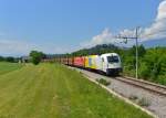 541 104 + 541 106 mit einem Erzzug am 10.06.2015 bei Podnart. 