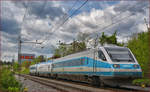 SŽ 310-005 fährt durch Maribor-Tabor Richtung Maribor HBF.