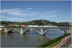 Eine Weitwinkelversion der Draubrcke in Marburg, welche von einem SZ Pendolino (ICS 19 Maribor-Ljubljana) berfahren wird. 
11.8.2011