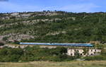 310 005 und 310 001 als IC 502  Pohorje  (Koper-Hodos) bei Zanigrad 11.9.20