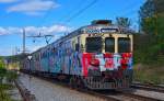 Ein stark beschmiertes S 315-221 fhrt durch Maribor-Tabor Richtung Maribor Hauptbahnhof. /14.9.2013