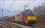 OBB 1216 141 zieht Autozug durch Maribor-Tabor Richtung Koper Hafen.