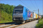 LTE 2016 904 zieht Containerzug durch Maribor-Tabor Richtung Koper Hafen.