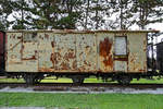 Ein 3-achsiger gedeckter Güterwagen war Ende August 2019 im Eisenbahnmuseum Ljubljana zu entdecken.